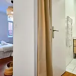 Fully Equipped Near Grand Place ليل