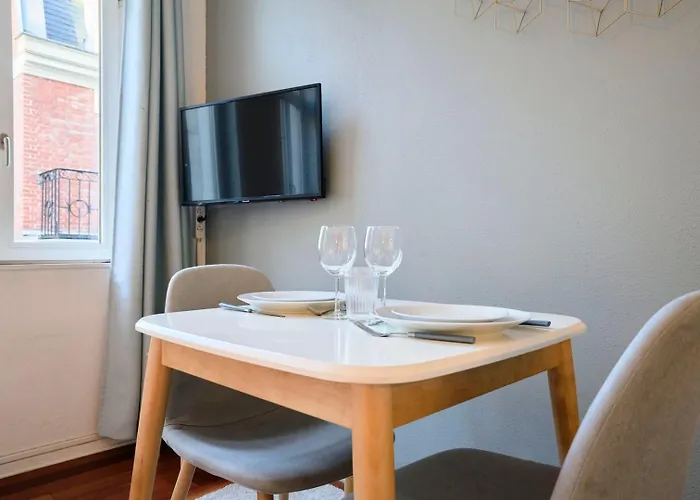 Fully Equipped Near Grand Place Appartamento Lilla