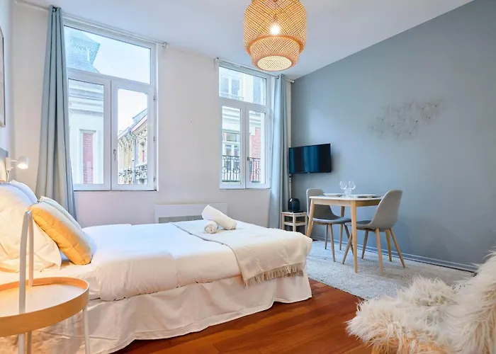 Fully Equipped Near Grand Place Appartamento *